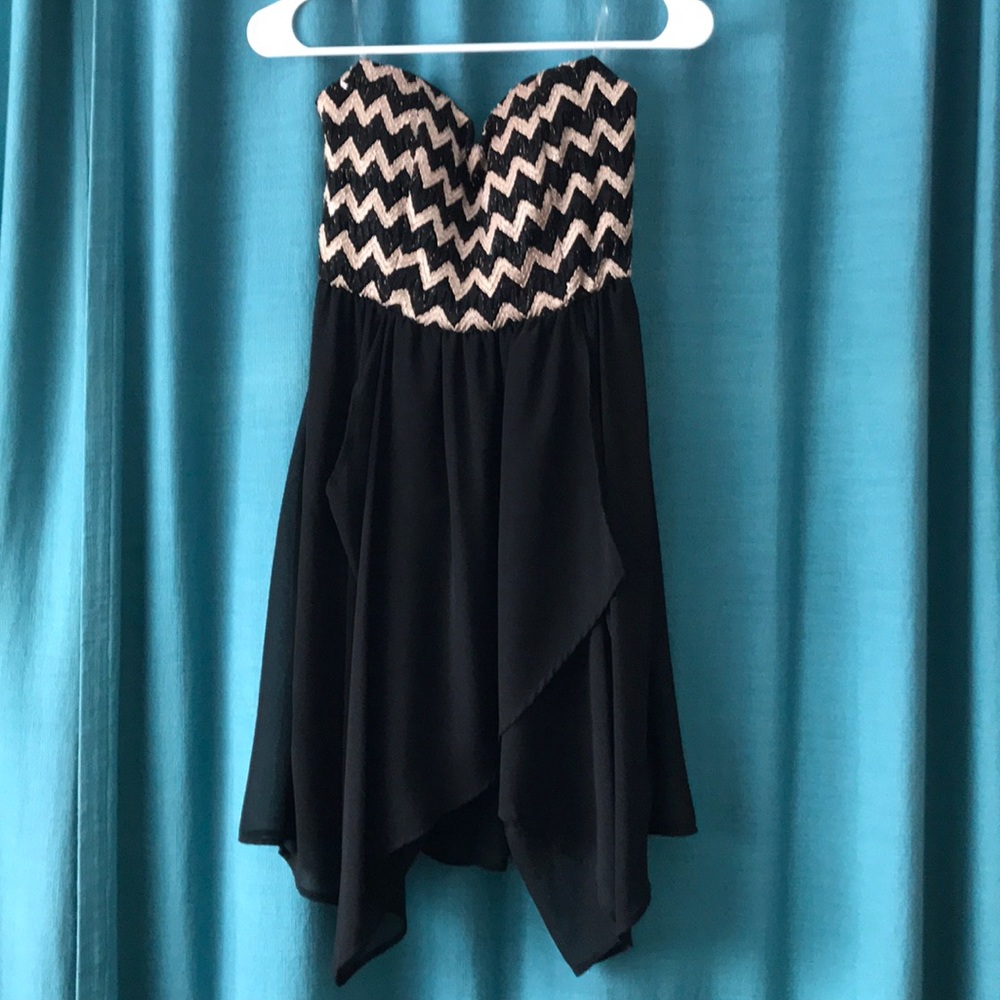 Black and gold chiffon strapless dress